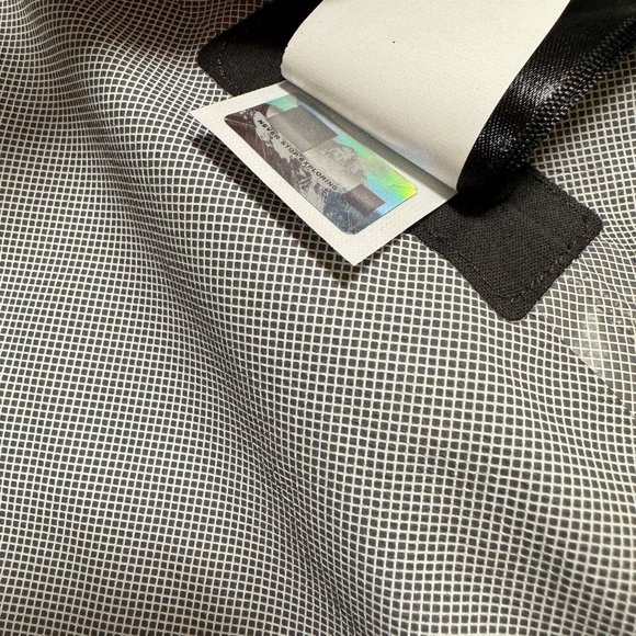 The North Face Women's Sz S Dry Vent Rain Jacket Gray Zip Up Windbreaker - Picture 13 of 13